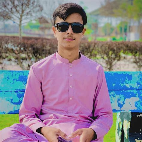 Malik. awais. 782 (@malik.awais.82)’s videos with original sound.